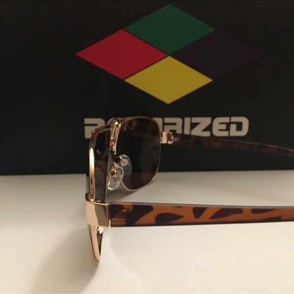 POLARIZED Unisex Brown Aviators - Picture 5 of 9